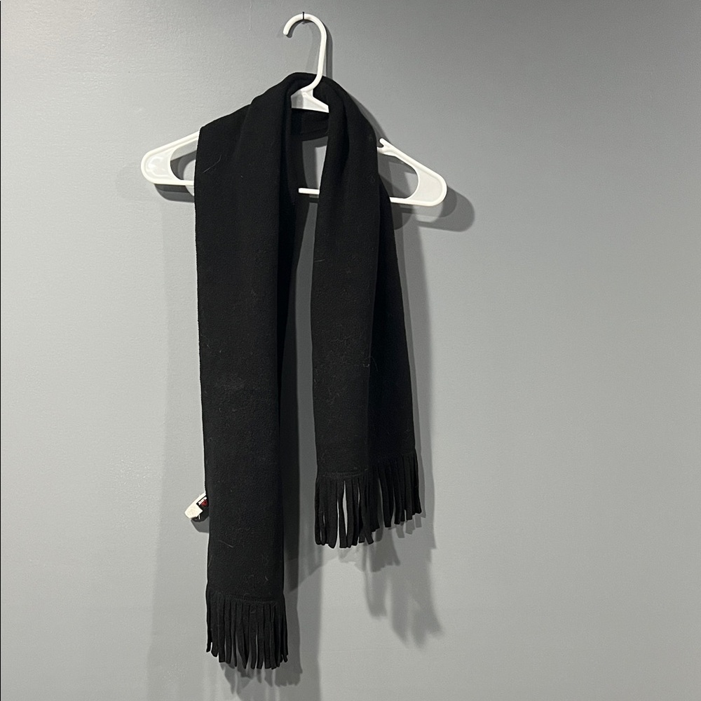 NEVK WORKS Chic Black Fringe Scarf